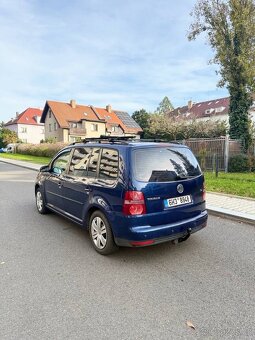 Volkswagen Touran Facelift 7 míst 1.9TDI Automat - 6