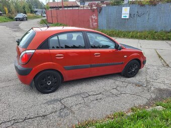 Kia Rio 1.4i 71kw nová STK - 6