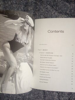 Khloe KARDASHIAN:Strong Looks Better Naked - 6