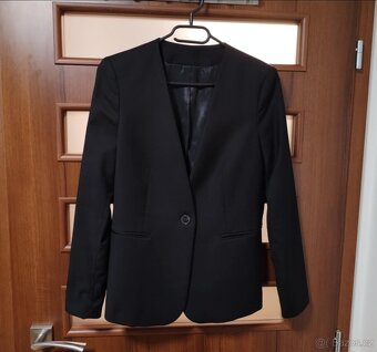 Dámské černé sako Mango bez límce vel. S - 6