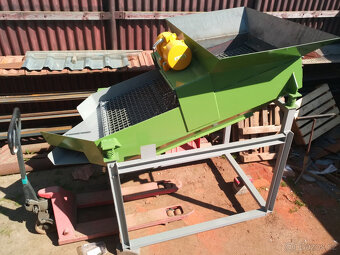 Třídič (katr) na kompost, hlíni, sute atd - 6
