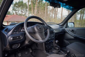 LADA NIVA TRAVEL 4x4 - 6