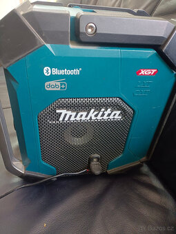 Stavební aku rádio Makita MR007G, nabíječka - 6