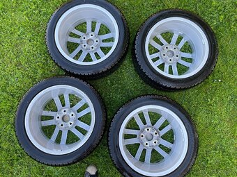 Originál R17 Audi A3 VW Škoda 5x112 zimní pneu 6 mm - 6