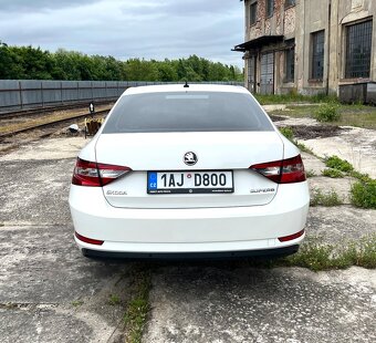 Skoda Superb III 1.6 TDI DSG - 6