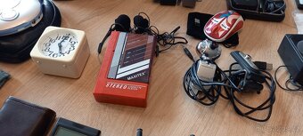 Starožitná stará elektronika telefony walkman atd - 6