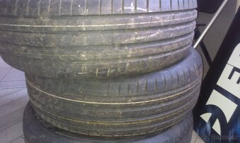 pneu 215/65 R16 - 6