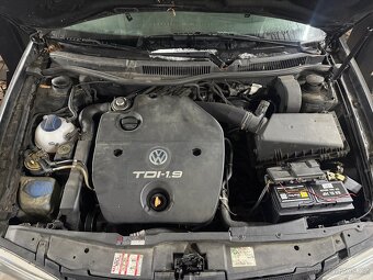 Volkswagen Golf IV 1.9tdi 66kw - 6