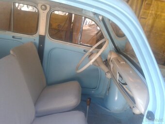 Renault 4CV „Želvička“ (1961) – Bílé SPZ - 6