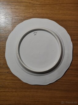 Porcelánové starodávné talíře - sada - 6