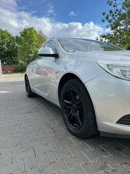 Insignia - 6