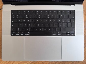 Macbook Pro 16 Silver, M1 Pro, 16GB / 512GB, baterie 100% - 6