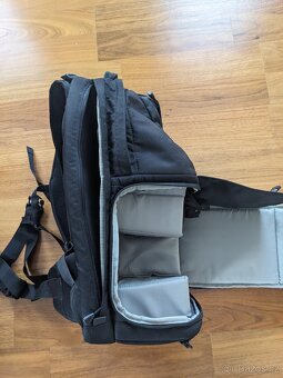 Kvalitní a nepoužitý foto batoh Lowepro Fastpack 350 - 6