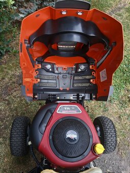 Zahradni traktor HUSQVARNA CT 126 - 6