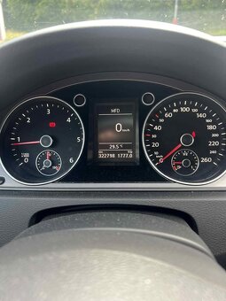 VW Passat B7 Variant 2.0 TDI - 6