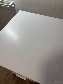 Prodám bílý psací stůl - výborný stav - 6