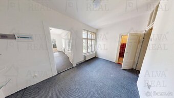 Prodej bytu 3+1 72,93 m² v rodinném domě se zahradou, Krá... - 6