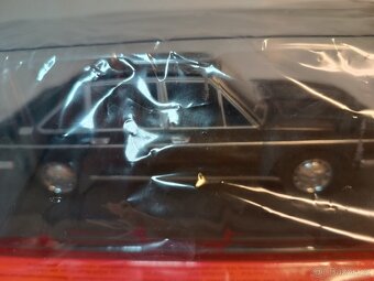 Hachette 1/24 Tatra 613 1975 + 2x časopis - 6