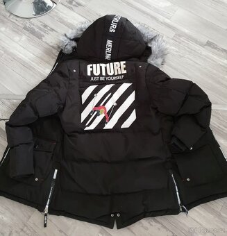 Krásná delší zimní bunda na hory - 6