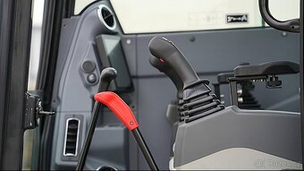 Minibager YUCHAI U60 Premium 5600 kg - 6