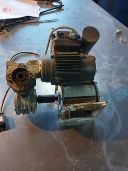 Prodám pohon ke kotly Benekov R 15 - 6