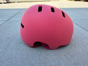 Dětská přilba na kolo nebo brusle značky BELL - 6