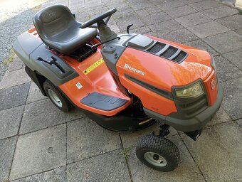 Zahradní sekací traktor Husquarna CT 126 - 6