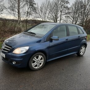 Mercedes Benz B180 - 6