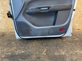 KOMPLETNĚ NASTROJENÉ PRAVÉ PŘEDNÍ DVEŘE VW TOURAN 1T3 LA7W - 6