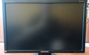 Samsung 2043NW - LCD 20", 1680x1050, 5ms, 8.000:1, 300 cd/m - 6