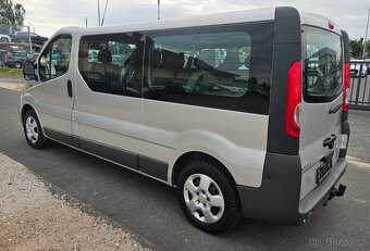 OPEL VIVARO 2.0CDTI 84KW LONG 9 MÍST MODEL 2011 - 6