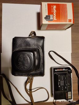 Prodám fotoaparát Zenit-E včetně obalu s přídavným bleskem - 6
