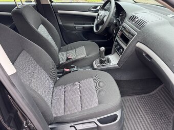 Škoda Octavia kombi 2.0 TDi Facelift - 6