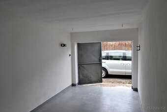 Pronájem řadové garáže 18 m2 el. z aku, Nádražní ul., MB - 6