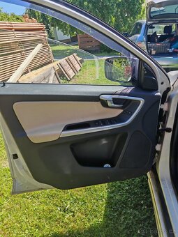 Volvo XC60 D5 R design 151KW - 6