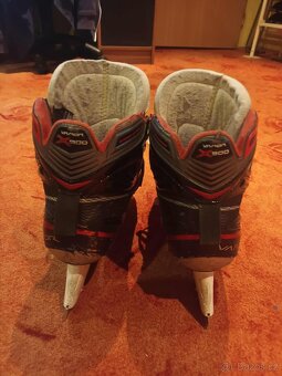 Brankářské brusle Bauer Vapor X900, vel. EUR 44,5., 9D(užší) - 6