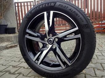 ZÁNOVNÍ ZIMNÍ ORIGINÁL VOLVO 19" 235/55R19 Michelin - 6