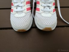 Dívčí boty/tenisky/sálovky Adidas jako nové vel. 28

 - 6