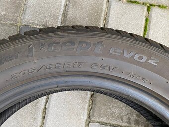 205/55R17 95V Hankook - 6