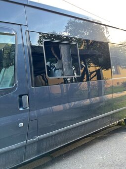 Boční sklo Ford transit 99-2014 leve 143x62,5 - 6