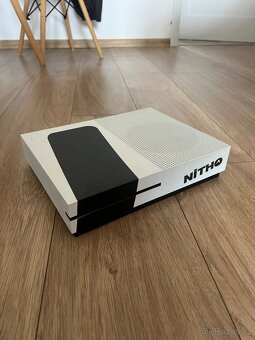 Xbox One S 1TB + nový ovladač + 7 her (GTA V, COD, FIFA…) – - 6