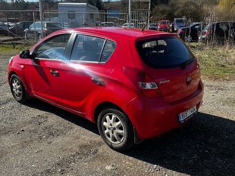 Hyundai i20 1.2i, r.2011, původ ČR, 93k km, klima - 6