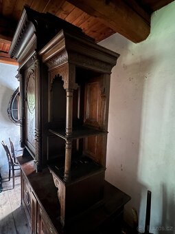 Starožitná skříň z chalupy - dvoudílná - 6
