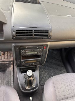 Seat Alhambra  nová stk - 6