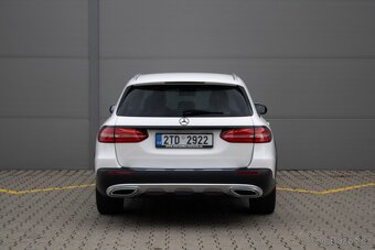 Mercedes-Benz E 220d 4MATIC All Terrain - 6