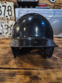 použité baseball helmy - 6