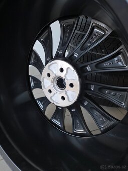 Orig. Tesla Model Y - Zimní Pirelli R21 - 6