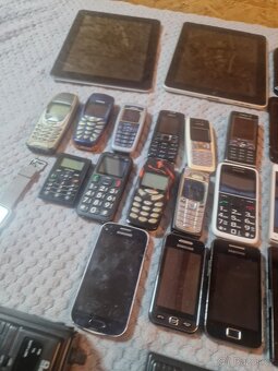 Telefon vysílačky hodinky notebook - 6