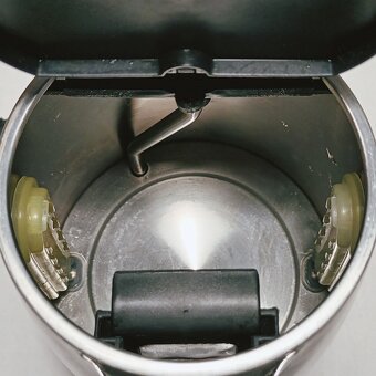 Rychlovarná konvice Russell Hobbs 18495-70 - 6