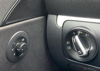Volkswagen Scirocco 1.4TSi 90kw KLIMATIZACE ALU manuál 90 kw - 6
